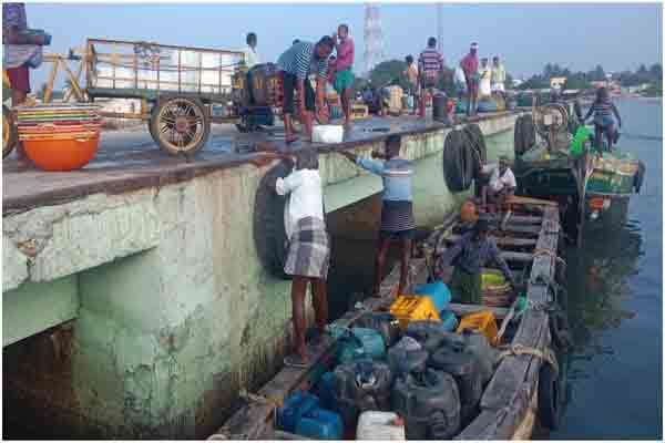 தமிழக மீனவர்கள் எட்டு பேர் கைது