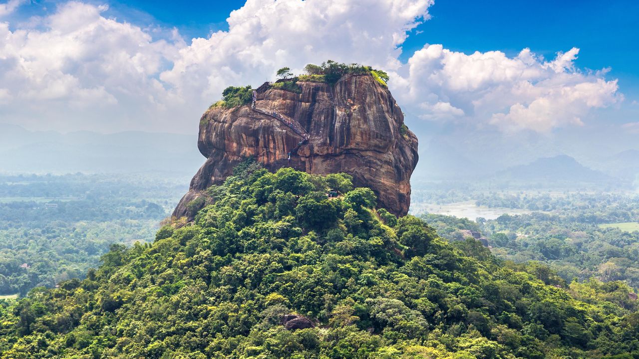 இனி இரவு நேரங்களிலும் சிகிரியாவை பார்வையிடலாம்