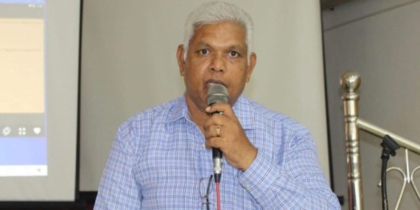 மூத்த ஆசிரியர் பாரதியின் நினைவுக் கூட்டம் மூத்த ஆசிரியர் பாரதியின் நினைவுக் கூட்டம்