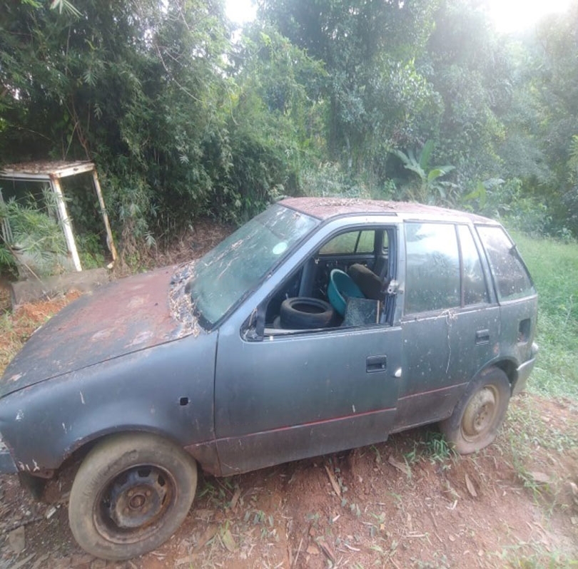 சட்டவிரோதமாக இணைக்கப்பட்ட ஐந்து வாகனங்கள் கண்டுபிடிப்பு