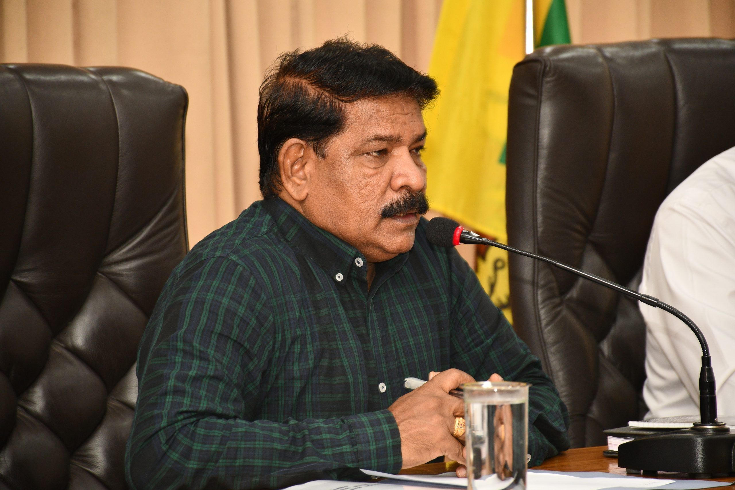 அரச நிறுவனங்களின் செயல்பாடுகள் – மக்களிடமிருந்து தொடர்ச்சியாக முறைப்பாடு அரச நிறுவனங்களின் செயல்பாடுகள் – மக்களிடமிருந்து தொடர்ச்சியாக முறைப்பாடு