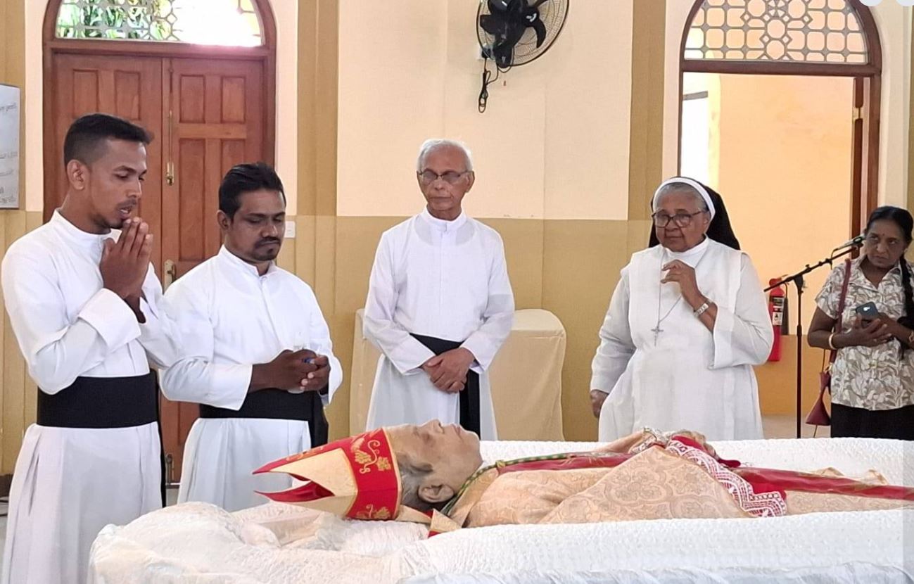 மட்டக்களப்பு மறை மாவட்டத்தின் ஓய்வு நிலை ஆயர் யோசப் பொன்னையா ஆண்டகை இறையடி சேர்ந்தார் மட்டக்களப்பு மறை மாவட்டத்தின் ஓய்வு நிலை ஆயர் யோசப் பொன்னையா ஆண்டகை இறையடி சேர்ந்தார்