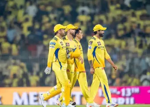 ஐ.பி.எல் தொடரிலிருந்து முதலாவது அணியாக வெளியேறிய சிஎஸ்கே ஐ.பி.எல் தொடரிலிருந்து முதலாவது அணியாக வெளியேறிய சிஎஸ்கே