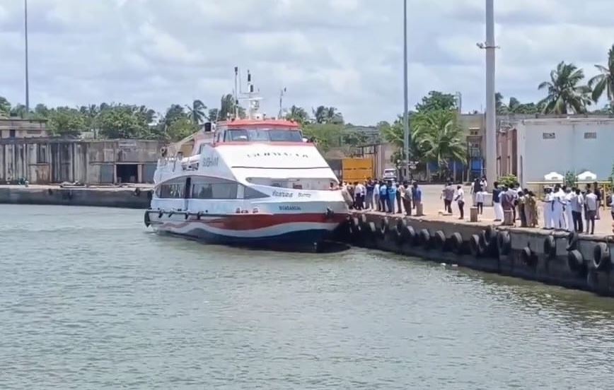 தமிழகம் – யாழ்ப்பாணம் கப்பல் சேவை!!! கட்டணம் குறைப்பு தமிழகம் – யாழ்ப்பாணம் கப்பல் சேவை!!! கட்டணம் குறைப்பு
