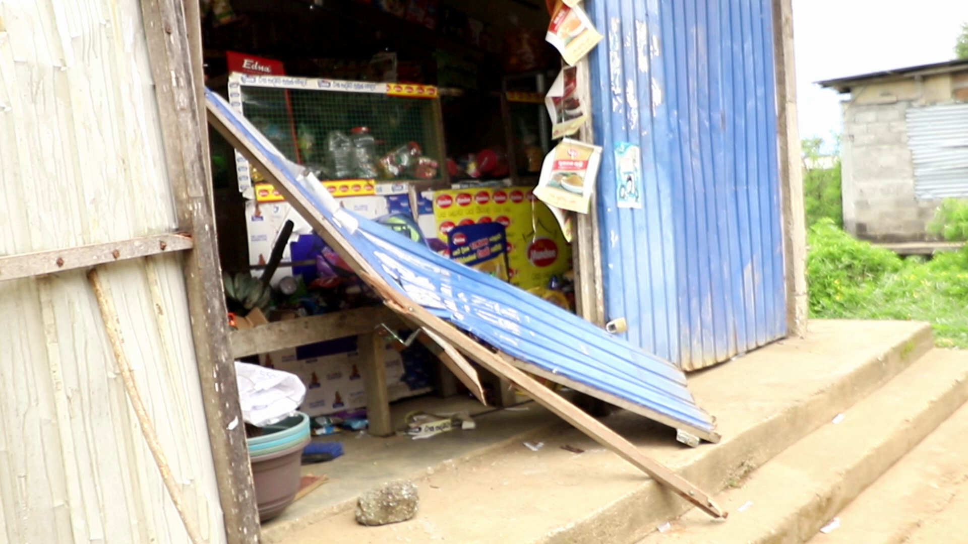 பூனாகலையில் அதிகரிக்கும் காட்டு யானைகளின் அட்டூழியம் – பொதுமக்கள் பதற்றம் பூனாகலையில் அதிகரிக்கும் காட்டு யானைகளின் அட்டூழியம் – பொதுமக்கள் பதற்றம்