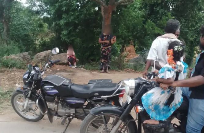 கணவர் வாங்கிய கடனுக்காக மனைவியை மரத்தில் கட்டிவைத்து தாக்கிய கொடூரம் கணவர் வாங்கிய கடனுக்காக மனைவியை மரத்தில் கட்டிவைத்து தாக்கிய கொடூரம்