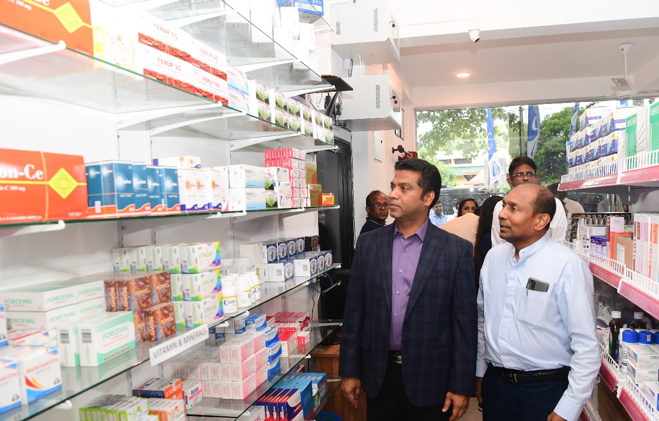 130 அரச வைத்தியசாலைகளுக்கு அருகில் அரச ஒசுசல 130 அரச வைத்தியசாலைகளுக்கு அருகில் அரச ஒசுசல