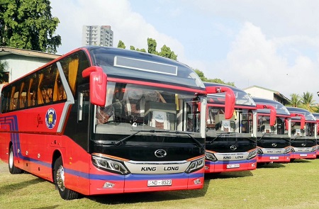 அதிவேக நெடுஞ்சாலைகளில் போக்குவரத்து நடவடிக்கைகளுக்காக 200 புதிய அதிசொகுசுப் பேரூந்துகள் கொள்வனவு அதிவேக நெடுஞ்சாலைகளில் போக்குவரத்து நடவடிக்கைகளுக்காக 200 புதிய அதிசொகுசுப் பேரூந்துகள் கொள்வனவு