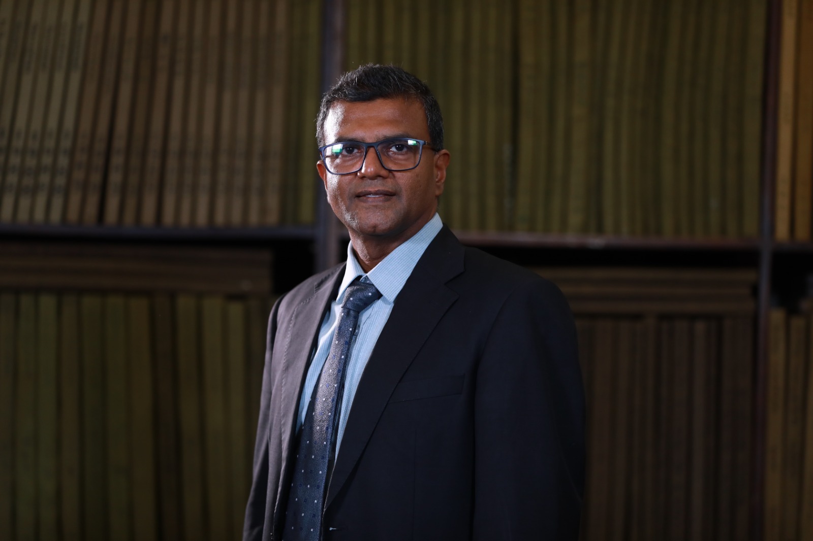 நாடாளுமன்ற உறுப்பினர் ஹர்ஷன சூரியப்பெரும பதவி விலகல் நாடாளுமன்ற உறுப்பினர் ஹர்ஷன சூரியப்பெரும பதவி விலகல்
