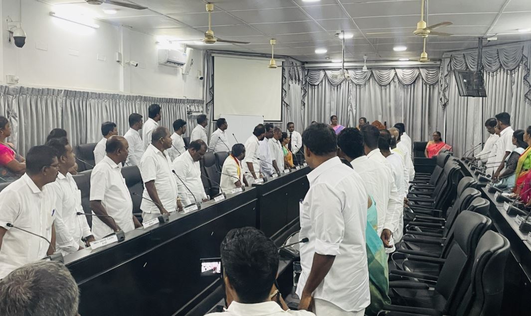 யாழ் மாநகரின் ஆட்சியை தனதாக்கியது தமிழரசு – முதல்வராக மதிவதனி தெரிவு