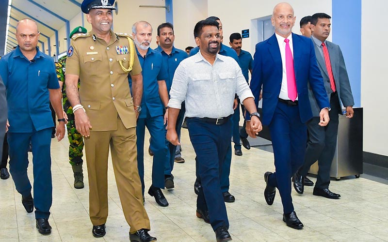 ஜனாதிபதி அனுரகுமார திசாநாயக்க நாடு திரும்பினார் ஜனாதிபதி அனுரகுமார திசாநாயக்க நாடு திரும்பினார்