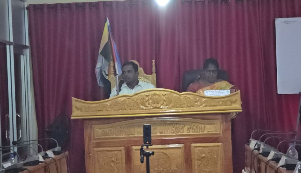 வலிகாமம் மேற்கு பிரதேச சபையில் ஆட்சி அமைத்தது தமிழரசு கட்சி வலிகாமம் மேற்கு பிரதேச சபையில் ஆட்சி அமைத்தது தமிழரசு கட்சி
