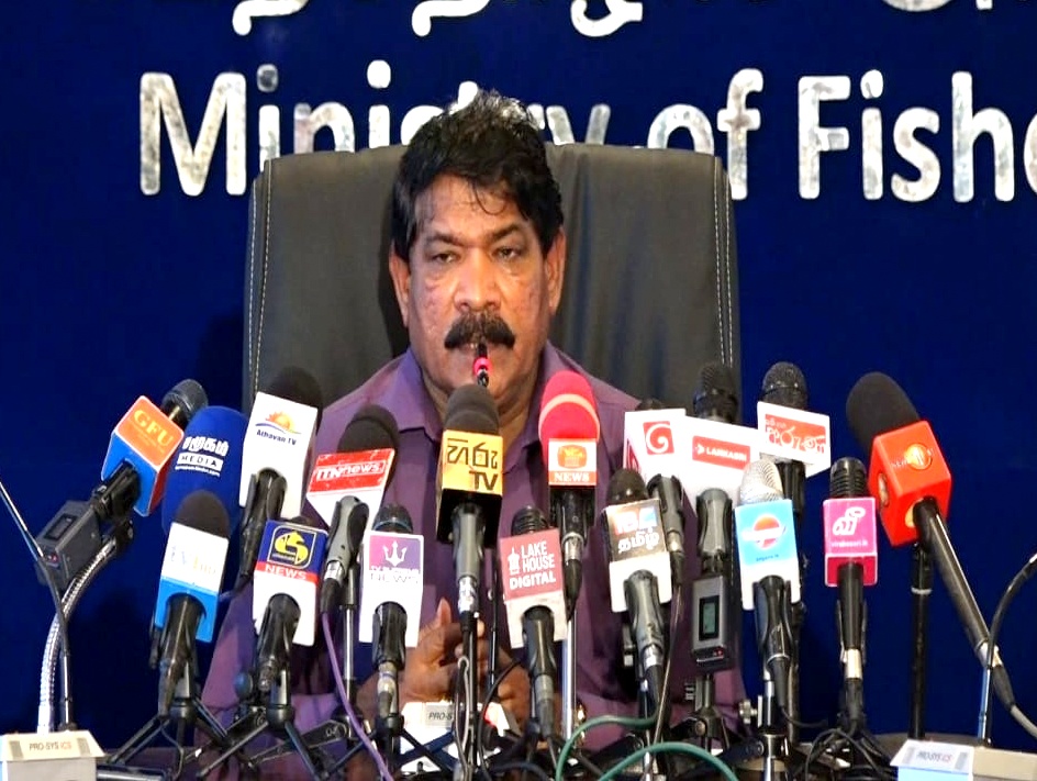 இந்திய மீனவர்கள் இலங்கை கடற்பரக்குக்குள் அத்துமீறினால் கைதுகள் தொடரும் – அமைச்சர் சந்திரசேகர் எச்சரிக்கை