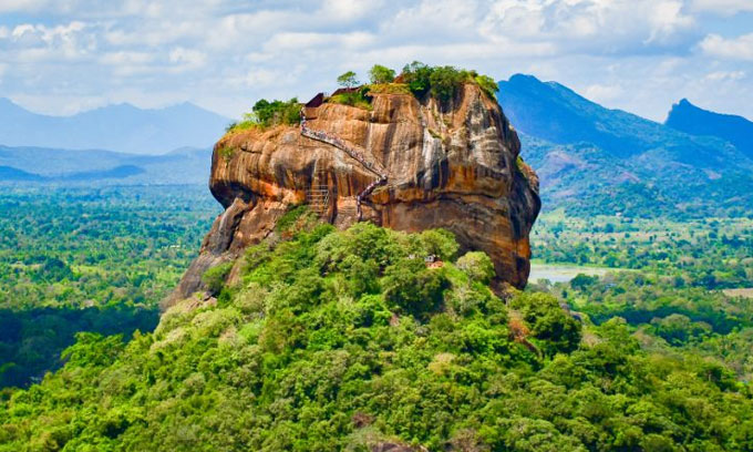 சீகிரியா உலக பாரம்பரிய பட்டியலில் இருந்து நீக்கப்படுமா? சீகிரியா உலக பாரம்பரிய பட்டியலில் இருந்து நீக்கப்படுமா?