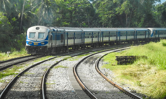 கொழும்பு – காங்கேசன்துறை இடையிலான நாளாந்த சொகுசு ரயில் சேவை ஆரம்பம் கொழும்பு – காங்கேசன்துறை இடையிலான நாளாந்த சொகுசு ரயில் சேவை ஆரம்பம்