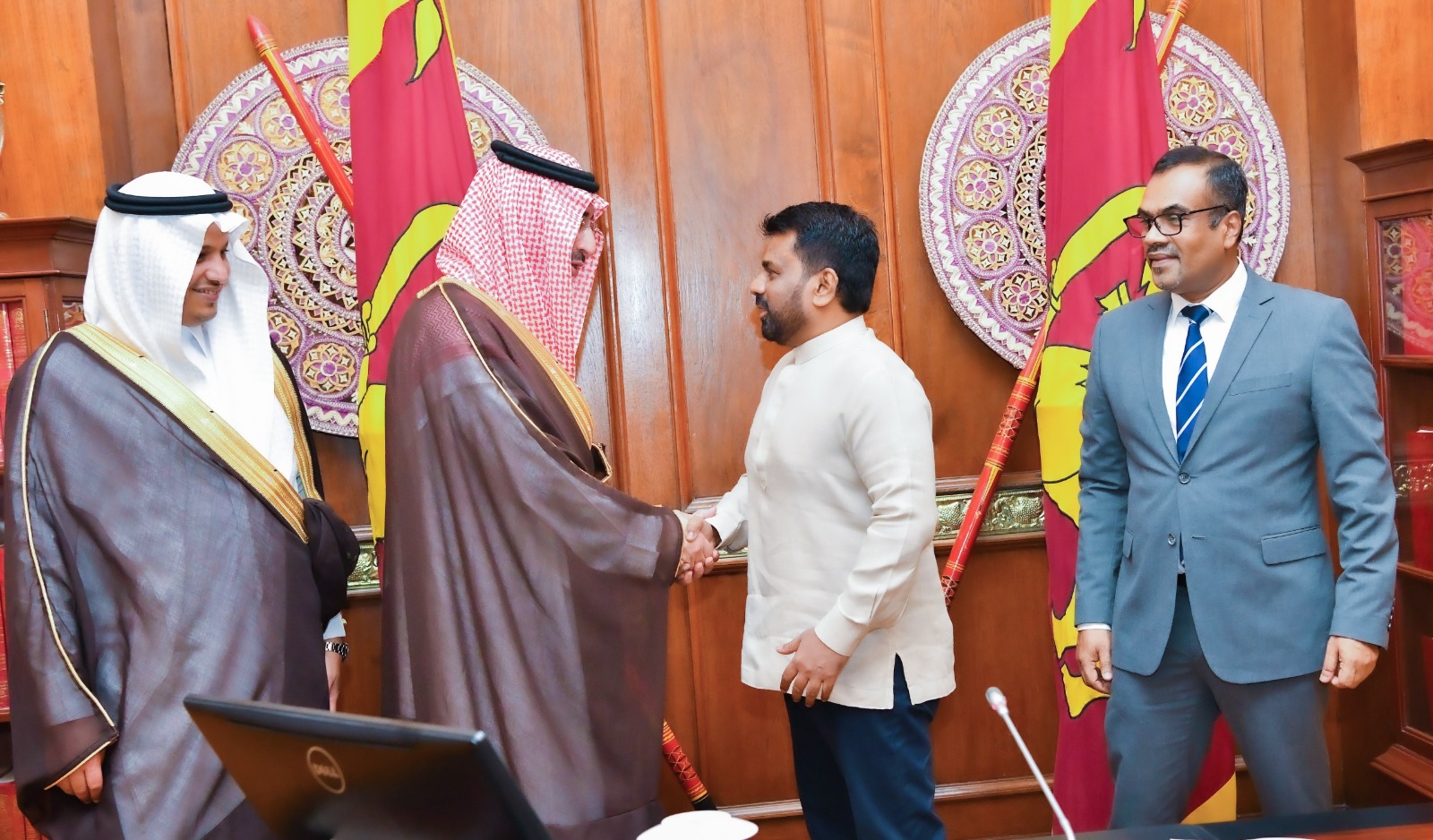 ஜனாதிபதிக்கும் சவுதி அபிவிருத்தி நிதியத்தின் தலைவர்களுக்கும் இடையில் சந்திப்பு ஜனாதிபதிக்கும் சவுதி அபிவிருத்தி நிதியத்தின் தலைவர்களுக்கும் இடையில் சந்திப்பு