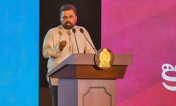 கிராமிய மக்களுக்கு பொருளாதார வாய்ப்புகளை உருவாக்கி, அவர்களை பொருளாதாரத்தில் பங்குதாரர்களாக மாற்ற வேண்டும் கிராமிய மக்களுக்கு பொருளாதார வாய்ப்புகளை உருவாக்கி, அவர்களை பொருளாதாரத்தில் பங்குதாரர்களாக மாற்ற வேண்டும்