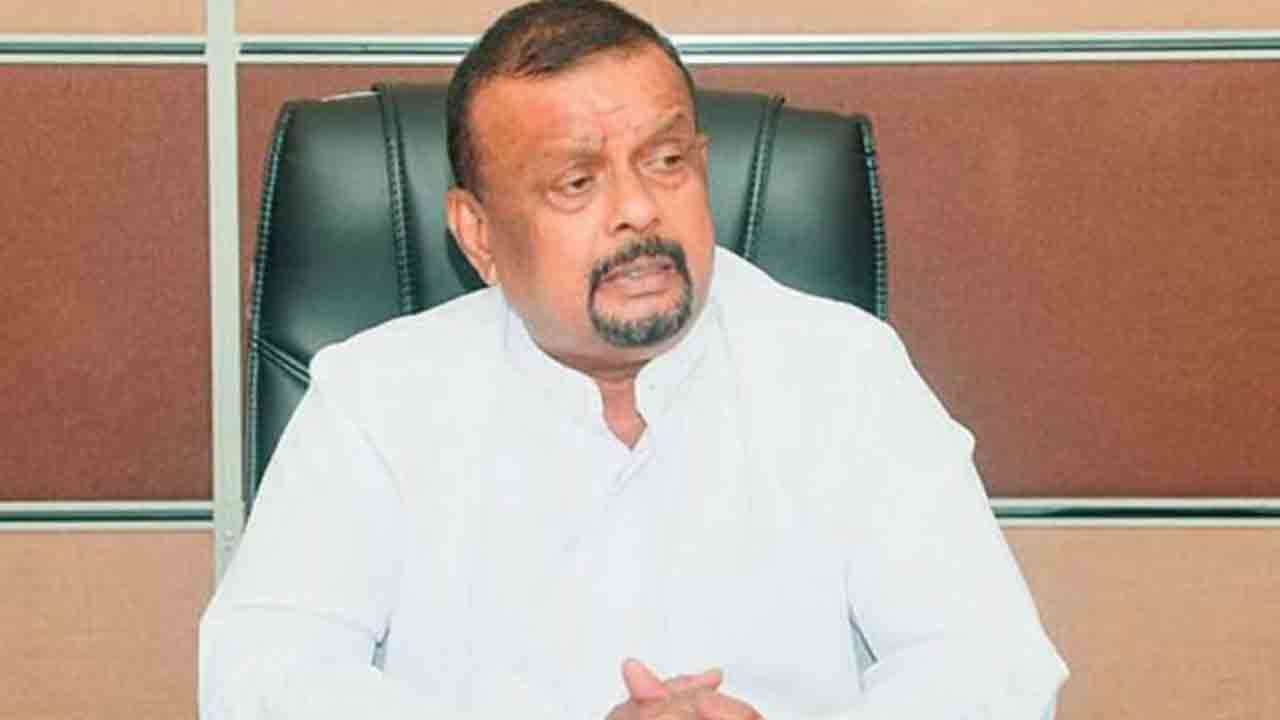 முன்னாள் அமைச்சர் சந்திரசேனவுக்கு விளக்கமறியல் நீடிப்பு முன்னாள் அமைச்சர் சந்திரசேனவுக்கு விளக்கமறியல் நீடிப்பு