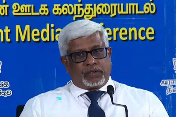 அடுத்த 3-4 ஆண்டுகளில் எந்த தேர்தலும் இடம்பெறாது – தேர்தல்கள் ஆணையர் அடுத்த 3-4 ஆண்டுகளில் எந்த தேர்தலும் இடம்பெறாது – தேர்தல்கள் ஆணையர்