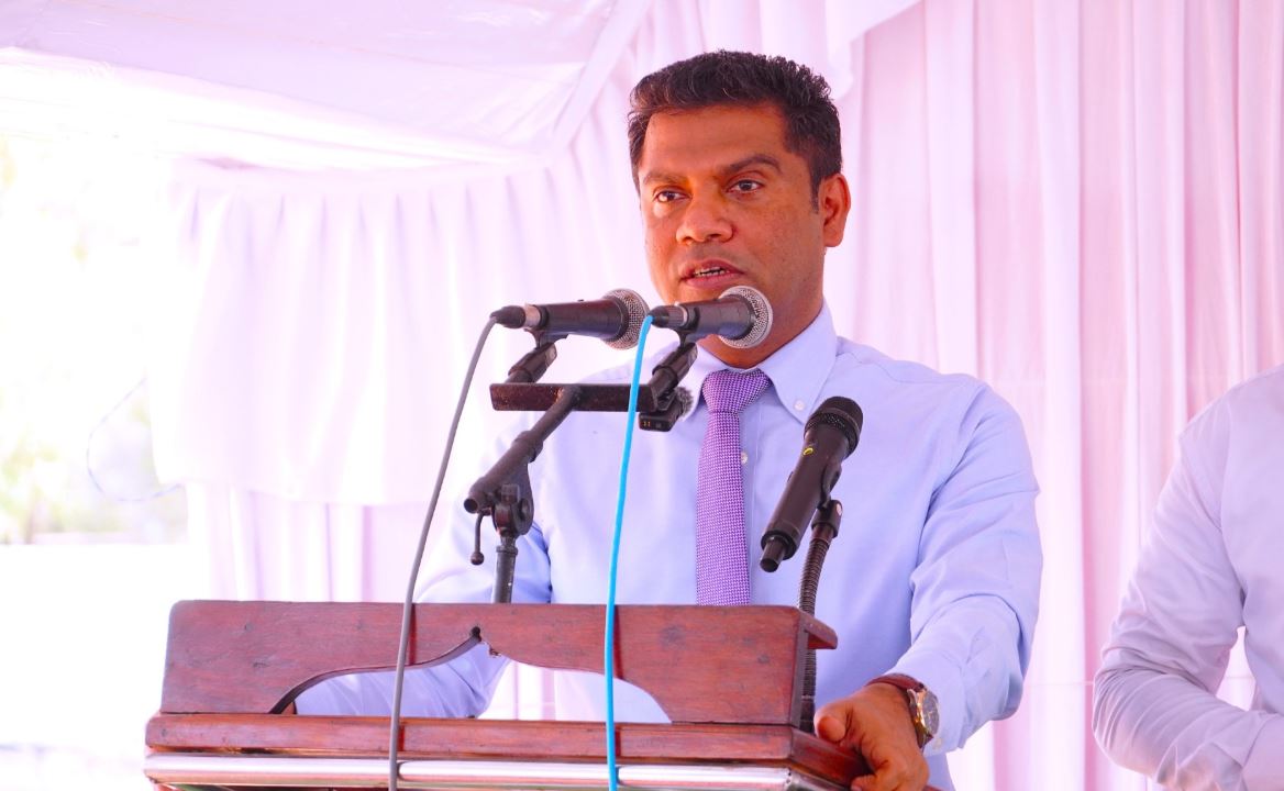 வடக்கில் 33 பிராந்திய வைத்தியசாலைகளில் ஒரு தாதியர் கூட இல்லை – சுகாதார அமைச்சர் வடக்கில் 33 பிராந்திய வைத்தியசாலைகளில் ஒரு தாதியர் கூட இல்லை – சுகாதார அமைச்சர்