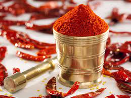 மிளகாய்த் தூள் வீசி முச்சக்கர வண்டிகள் கொள்ளை – மூவர் கைது மிளகாய்த் தூள் வீசி முச்சக்கர வண்டிகள் கொள்ளை – மூவர் கைது