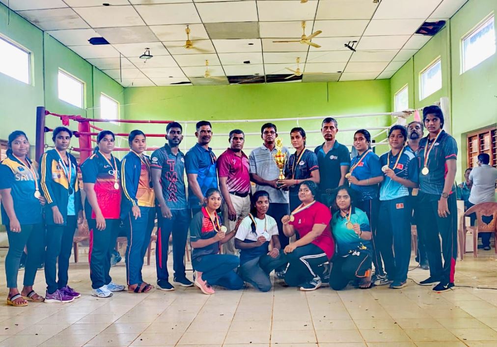 வடமாகாண குத்துச்சண்டை போட்டியில் முதலிடத்தை பெற்ற முல்லைத்தீவு மாவட்ட பெண்கள் அணி வடமாகாண குத்துச்சண்டை போட்டியில் முதலிடத்தை பெற்ற முல்லைத்தீவு மாவட்ட பெண்கள் அணி