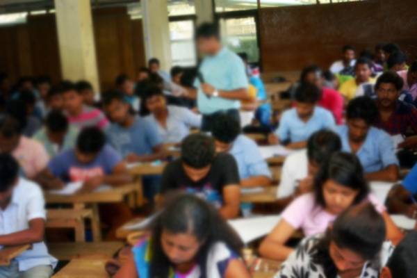 ஞாயிற்றுக்கிழமைகளில் தனியார் கல்வி நிலையங்களுக்கு விடுமுறை ஞாயிற்றுக்கிழமைகளில் தனியார் கல்வி நிலையங்களுக்கு விடுமுறை