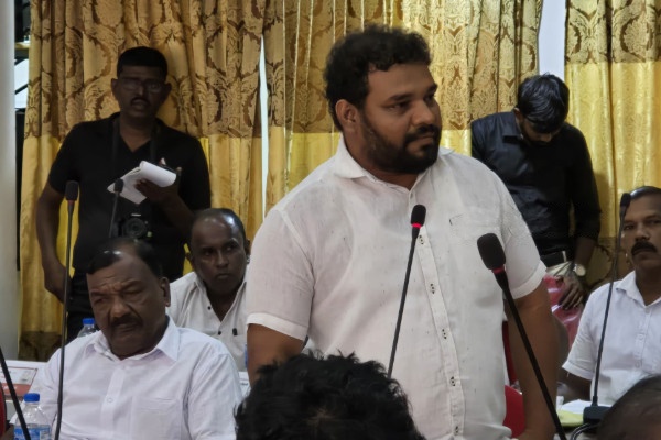 செம்மணி படுகொலைக்கு விசாரணை கோரி மட்டக்களப்பு மாநகரசபையில் பிரேரணை நிறைவேற்றம்