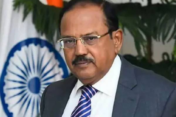 வரிவிதிப்பு மிரட்டல் எதிரொலி: ரஷியா சென்றார் அஜித் தோவல் வரிவிதிப்பு மிரட்டல் எதிரொலி: ரஷியா சென்றார் அஜித் தோவல்