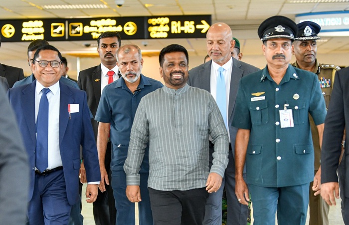 இரண்டு வெளிநாட்டு பயணங்களுக்கு தயாராகும் அநுர – இலக்கு என்ன? இரண்டு வெளிநாட்டு பயணங்களுக்கு தயாராகும் அநுர – இலக்கு என்ன?