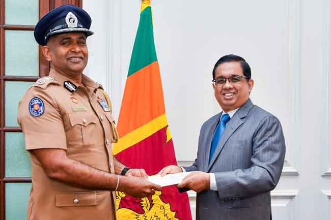 புதிய பொலிஸ்மா அதிபராக பிரியந்த வீரசூரிய நியமனம்