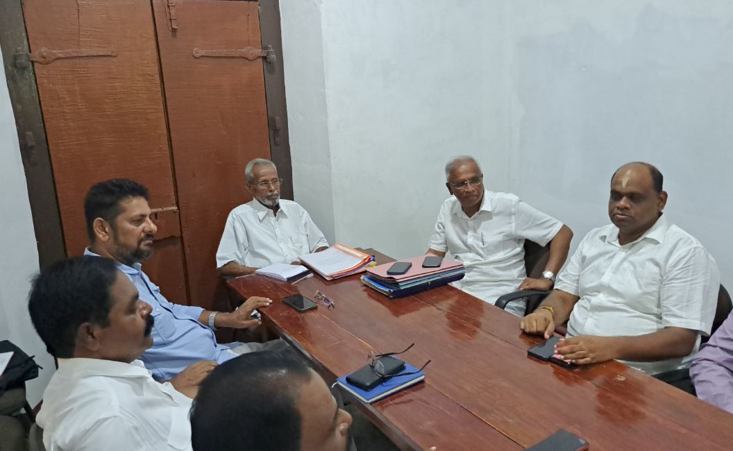 வடமாகாண முதலமைச்சர் வேட்பாளராக போட்டியிட தயார் – எம்.ஏ.சுமந்திரன் விருப்பம் வடமாகாண முதலமைச்சர் வேட்பாளராக போட்டியிட தயார் – எம்.ஏ.சுமந்திரன் விருப்பம்