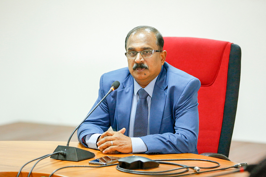 பிரதி பாதுகாப்பு அமைச்சருக்கு எதிரான நம்பிக்கையில்லா தீர்மானத்தை கையளித்தது ஐ.ம.ச பிரதி பாதுகாப்பு அமைச்சருக்கு எதிரான நம்பிக்கையில்லா தீர்மானத்தை கையளித்தது ஐ.ம.ச