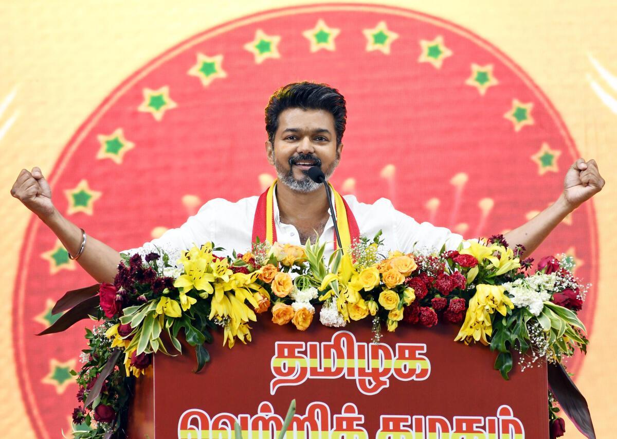 ‘நாம் மாற்று சக்தி இல்லை; நாமே முதன்மை சக்தி’ – மதுரை மாநாட்டுக்கு விஜய் அழைப்பு ‘நாம் மாற்று சக்தி இல்லை; நாமே முதன்மை சக்தி’ – மதுரை மாநாட்டுக்கு விஜய் அழைப்பு