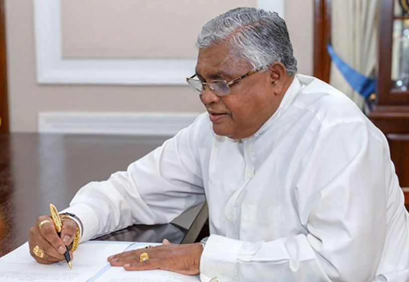 மஹிபால ஹேரத்தின் ஹோட்டலை இடிக்க உத்தரவு