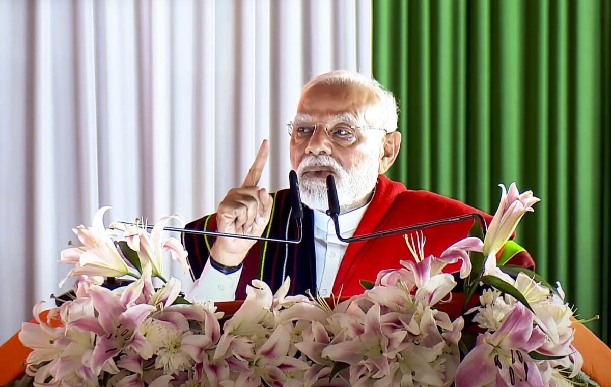 மணிப்பூர் மக்களின் வாழ்க்கையை மேம்படுத்தத் தேவையான அனைத்து முயற்சிகளையும் இந்திய அரசு மேற்கொண்டு வருகிறது – மோடி மணிப்பூர் மக்களின் வாழ்க்கையை மேம்படுத்தத் தேவையான அனைத்து முயற்சிகளையும் இந்திய அரசு மேற்கொண்டு வருகிறது – மோடி