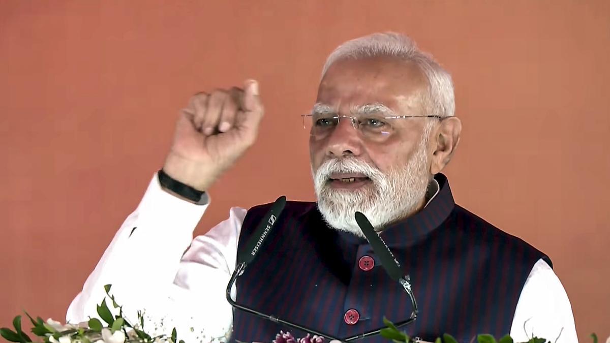 ஜிஎஸ்டி வரி குறைப்பு உள்ளிட்ட நிவாரணங்கள் மக்களை சென்றடைய விடாது, காங்கிரஸ் தடுப்பதாக மோடி குற்றச்சாட்டு