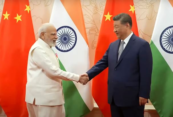 இந்தியாவும், சீனாவும் நண்பர்கள் – மோடியிடம் ஷி ஜின்பிங் சொன்ன செய்தி இந்தியாவும், சீனாவும் நண்பர்கள் – மோடியிடம் ஷி ஜின்பிங் சொன்ன செய்தி