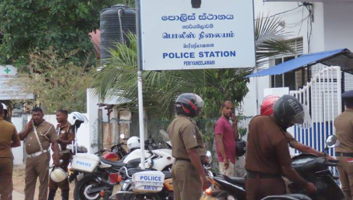 இரு குடும்பஸ்தர்களுக்கிடையில் மோதல்-குடும்பஸ்தர் மரணம் இரு குடும்பஸ்தர்களுக்கிடையில் மோதல்-குடும்பஸ்தர் மரணம்