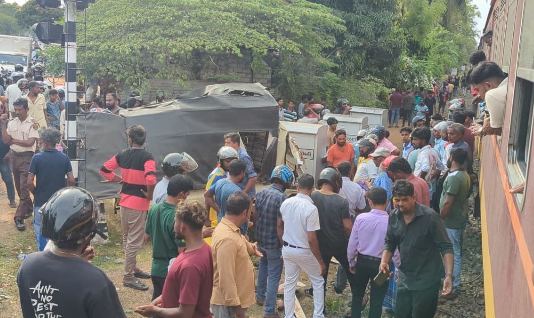சுற்றுலா சென்ற ஆசிரியர் சடலமாக மீட்பு சுற்றுலா சென்ற ஆசிரியர் சடலமாக மீட்பு