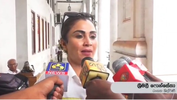 கெஹல்பத்தர பத்மே தொடர்பில் நடிகை வெளியிட்ட பரபரப்புத் தகவல்கள் கெஹல்பத்தர பத்மே தொடர்பில் நடிகை வெளியிட்ட பரபரப்புத் தகவல்கள்