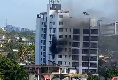 நாரஹேன்பிடவில் பாரிய தீ விபத்து – மீட்புப் பணி தீவிரம் நாரஹேன்பிடவில் பாரிய தீ விபத்து – மீட்புப் பணி தீவிரம்