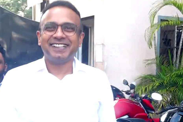 மனுஷ நாணயக்கார கைது மனுஷ நாணயக்கார கைது