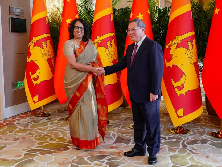ஹரிணி அமரசூரிய – சீன மக்கள் குடியரசின் பிரதமர் இடையே சந்திப்பு ஹரிணி அமரசூரிய – சீன மக்கள் குடியரசின் பிரதமர் இடையே சந்திப்பு