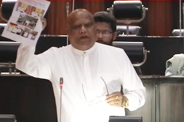 ஜகத் விதானவின் பாதுகாப்பு தொடர்பில் விசாரணை மேற்கொள்ளுமாறு பொலிஸ்மா அதிபருக்கு அறிவுறுத்தல் ஜகத் விதானவின் பாதுகாப்பு தொடர்பில் விசாரணை மேற்கொள்ளுமாறு பொலிஸ்மா அதிபருக்கு அறிவுறுத்தல்