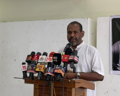 மனித உரிமைகள் பேரவை தேவையற்ற அரங்கு – கட்சி அரசியலுக்கு அப்பால் இணைந்து செயல்பட தயார் ; கஜேந்திரகுமார் மனித உரிமைகள் பேரவை தேவையற்ற அரங்கு – கட்சி அரசியலுக்கு அப்பால் இணைந்து செயல்பட தயார் ; கஜேந்திரகுமார்