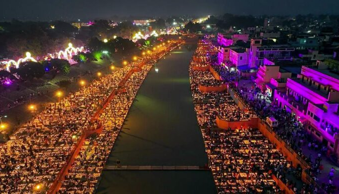 ராமாயணக் காட்சிகளை வானில் காட்ட 1,100 டிரோன்கள்