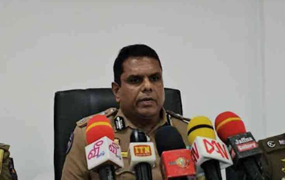 யாழில் சட்டவிரோதமாக சொத்துக்களை சேகரித்தவர்களுக்கு எதிராக சட்ட நடவடிக்கை யாழில் சட்டவிரோதமாக சொத்துக்களை சேகரித்தவர்களுக்கு எதிராக சட்ட நடவடிக்கை