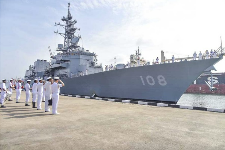 கொழும்பு துறைமுகத்தில் ஜப்பான் போர்க்கப்பல் கொழும்பு துறைமுகத்தில் ஜப்பான் போர்க்கப்பல்