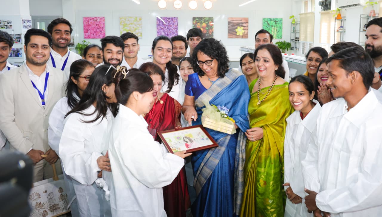 பிரதமர் ஹரிணி அமரசூரியவின் பெயரில் இந்தியாவில் புதிய ஆராய்ச்சிப் பிரிவு பிரதமர் ஹரிணி அமரசூரியவின் பெயரில் இந்தியாவில் புதிய ஆராய்ச்சிப் பிரிவு